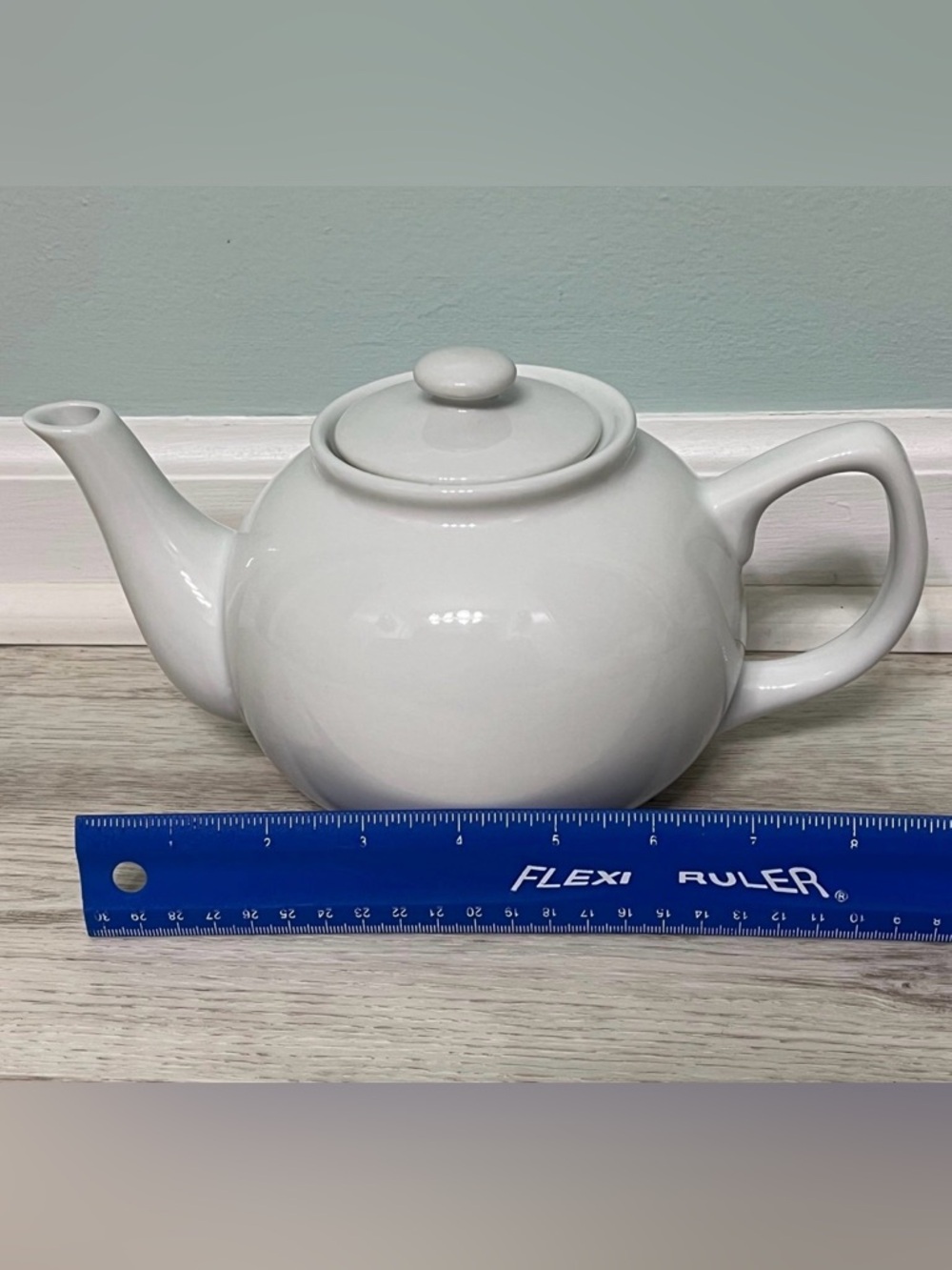 White Ceramic Teapot - Picture 6 of 12